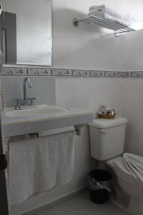Casa Akbal B&B (Adults Only) Mérida Exteriör bild